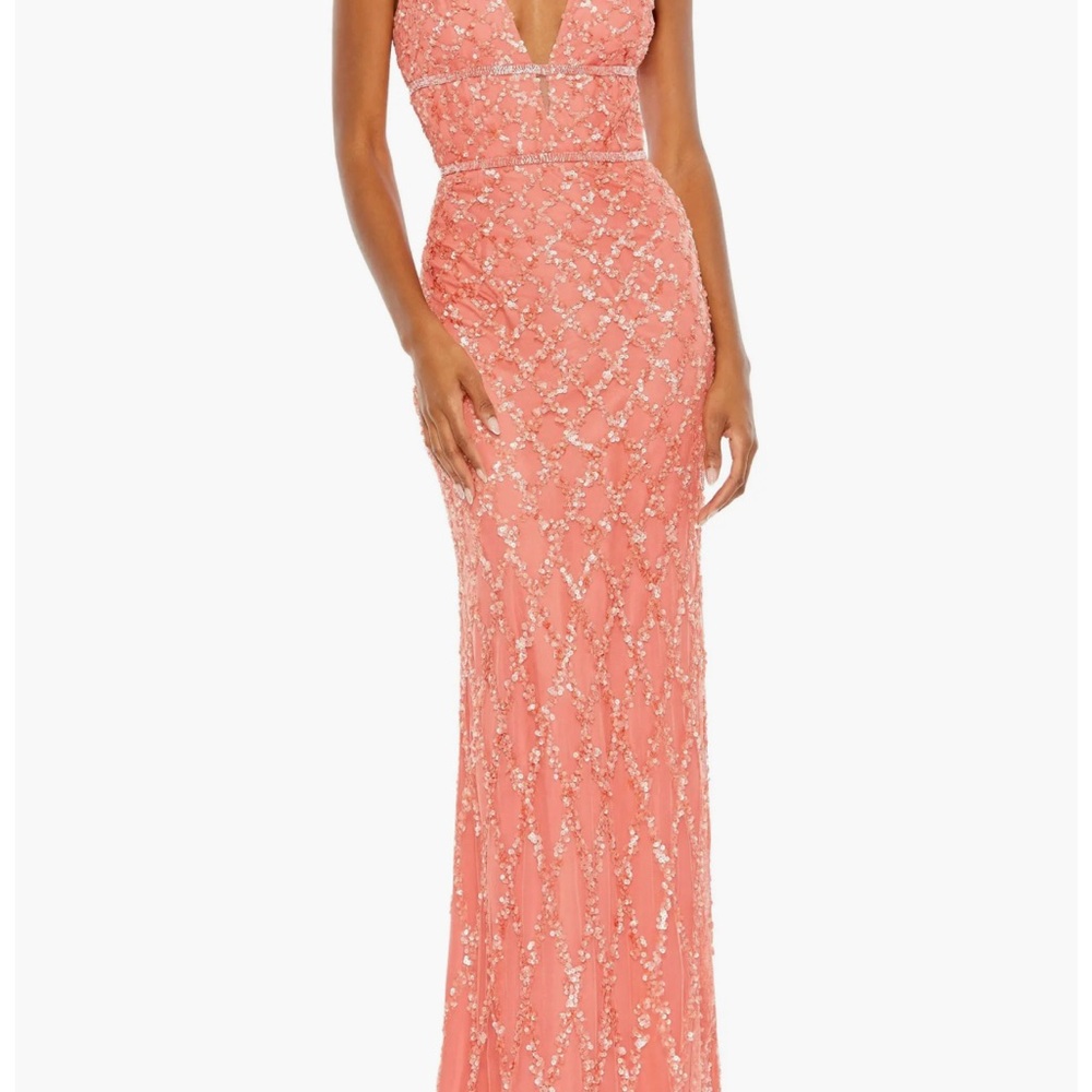 Mac Duggal Sequined Plunge Neck Sleeveless Column Gown- RETAILS 598 - Picture 3 of 4